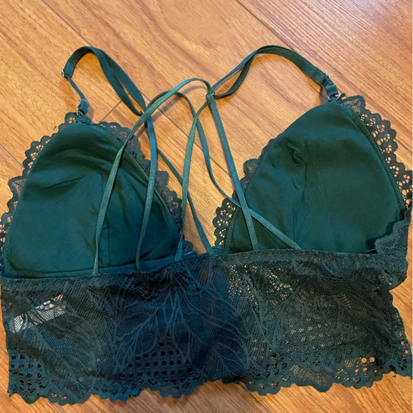 Going out top - Picture 2 of 2